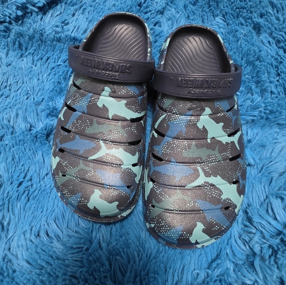 Discovery Shark Week Rugged Clog Style Sandals Size 6 Mens - Picture 1 of 6